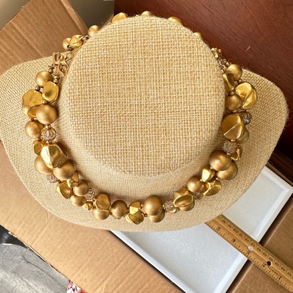 Vintage two strand Deville, gold tone beaded necklace  - Picture 3 of 7